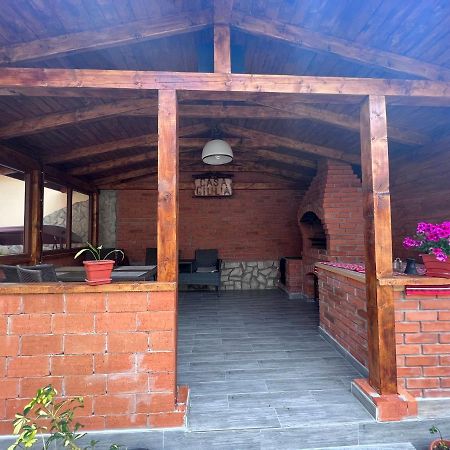 Готель Casa Flori Келіменешті Екстер'єр фото